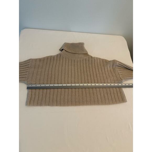 Forever 21 Women's Small Turtle Neck Cropped Sweater 90's Y2K Fall Neutral - Picture 7 of 9